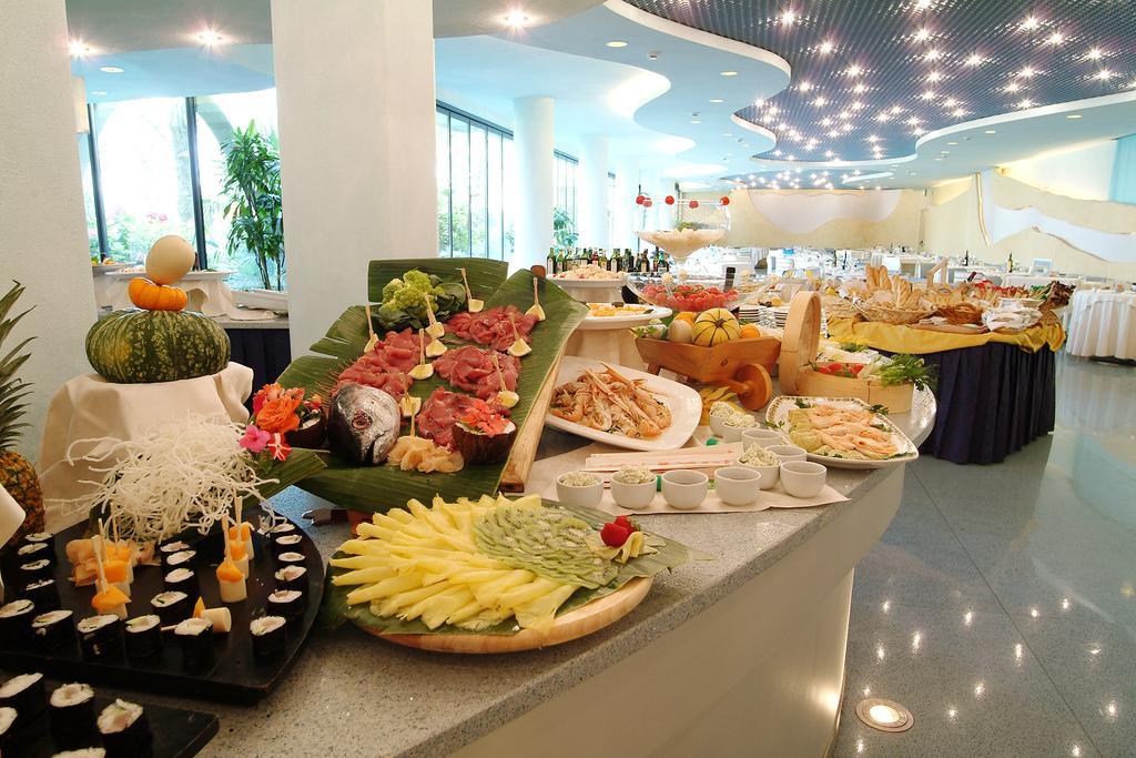 Hotel Le Palme - Premier Resort Milano Marittima Bagian luar foto