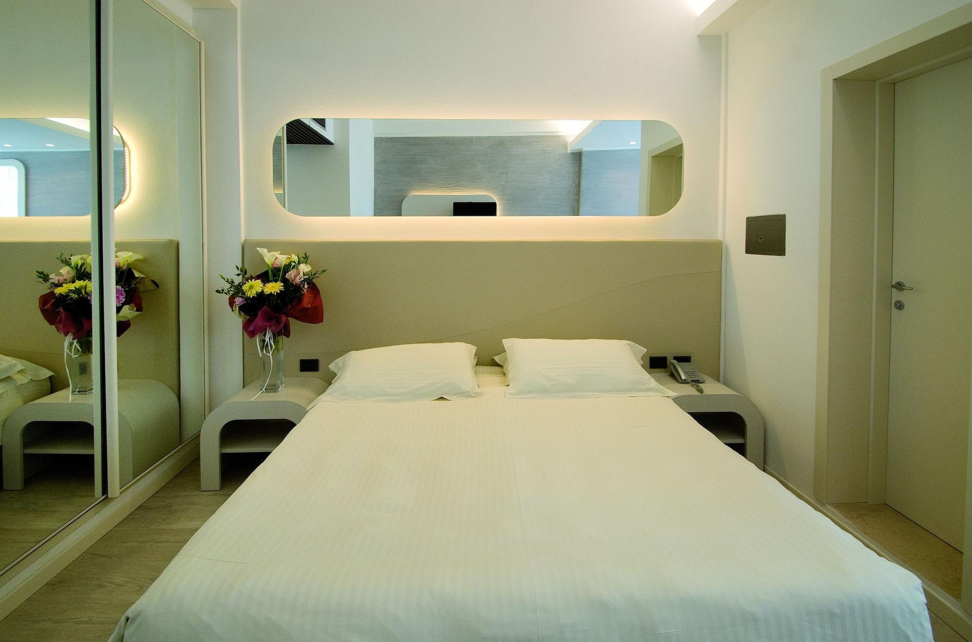 Hotel Le Palme - Premier Resort Milano Marittima Bagian luar foto