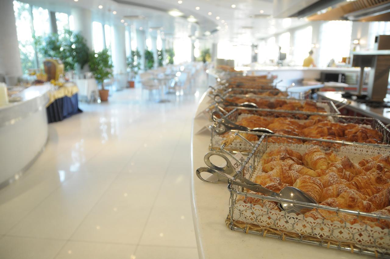 Hotel Le Palme - Premier Resort Milano Marittima Bagian luar foto
