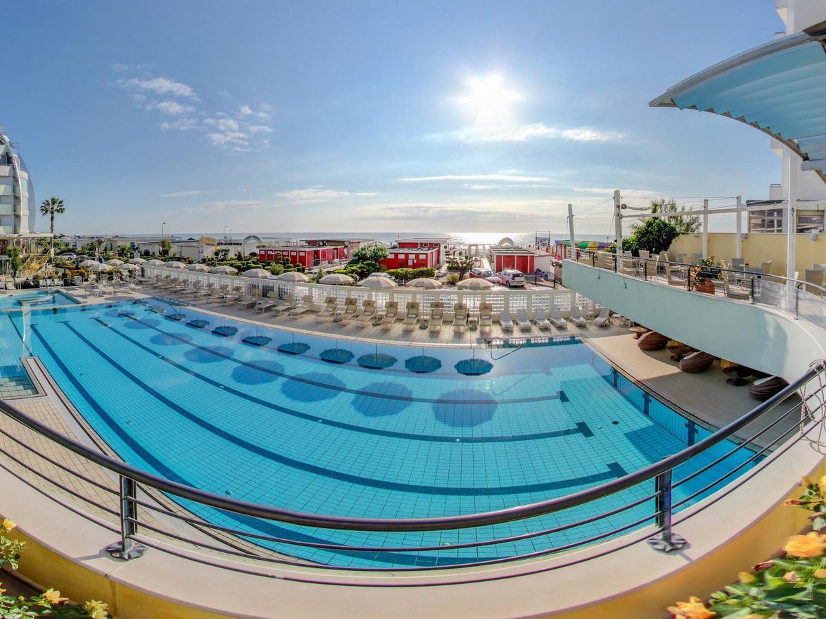 Hotel Le Palme - Premier Resort Milano Marittima Bagian luar foto