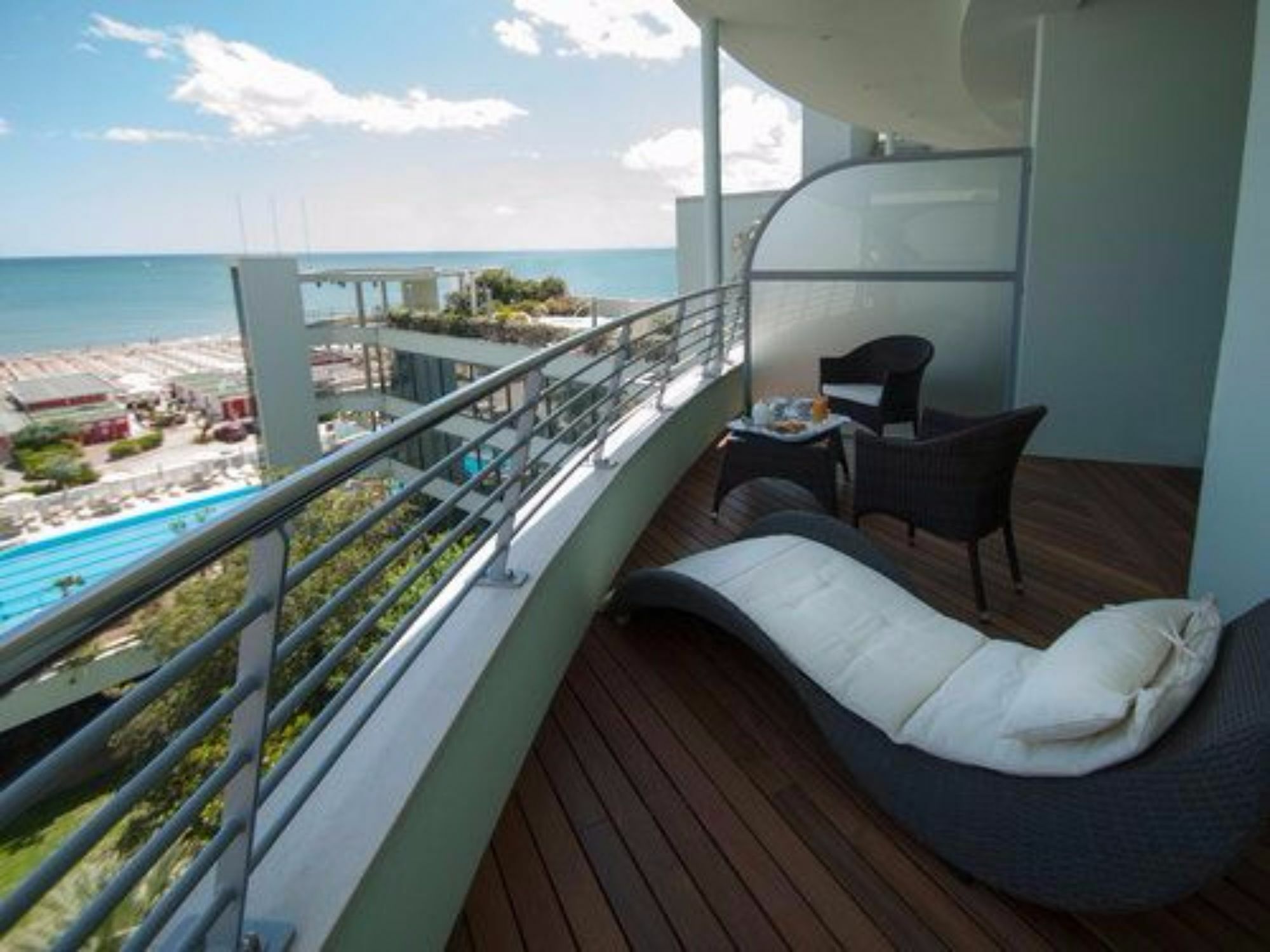 Hotel Le Palme - Premier Resort Milano Marittima Bagian luar foto